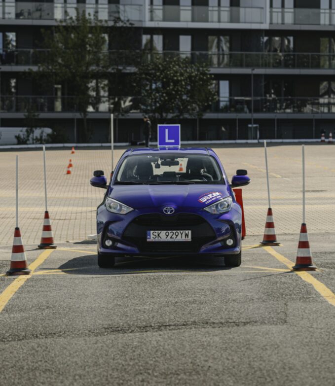 Toyota Yaris na placu manewrowym OSK Wojtek